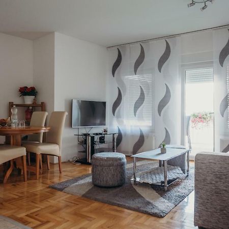 Apartman "Joka" Ðakovo Exterior foto